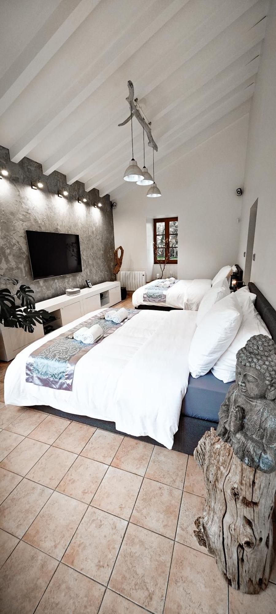 Villa Tagibao Avec Piscine Chauffee Et Spa Lesterps ภายนอก รูปภาพ