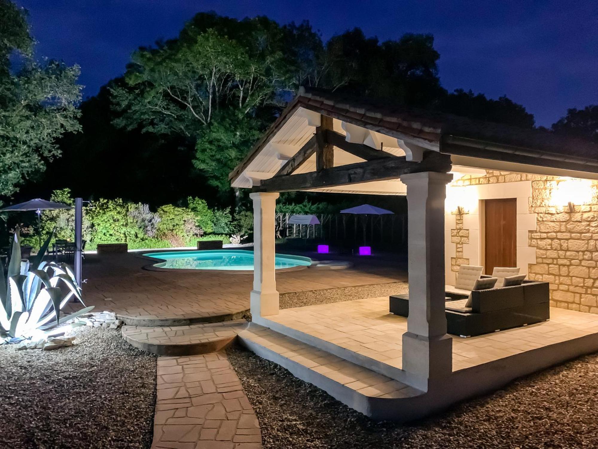 Villa Tagibao Avec Piscine Chauffee Et Spa Lesterps ภายนอก รูปภาพ