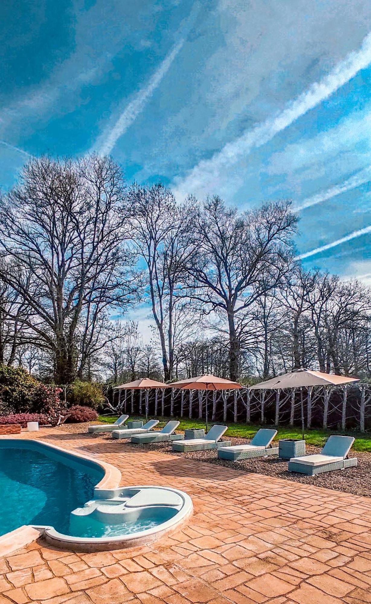Villa Tagibao Avec Piscine Chauffee Et Spa Lesterps ภายนอก รูปภาพ